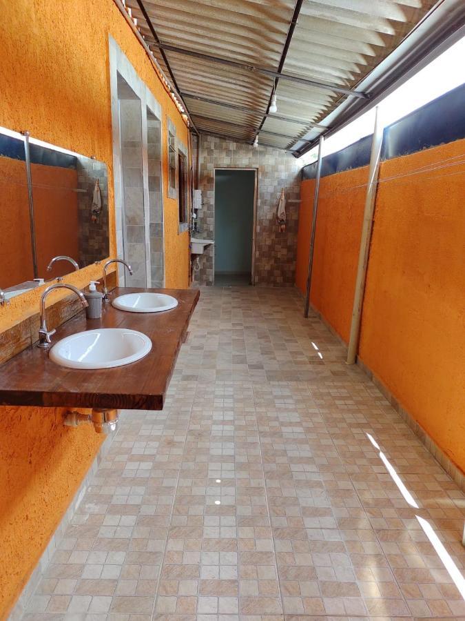 Chacara Bella Vida Com Piscina Churrasqueira Salao De Festas Fogao A Lenha Quadra アラサリグアマ エクステリア 写真