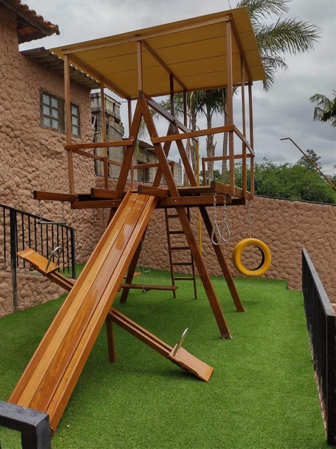 Chacara Bella Vida Com Piscina Churrasqueira Salao De Festas Fogao A Lenha Quadra アラサリグアマ エクステリア 写真