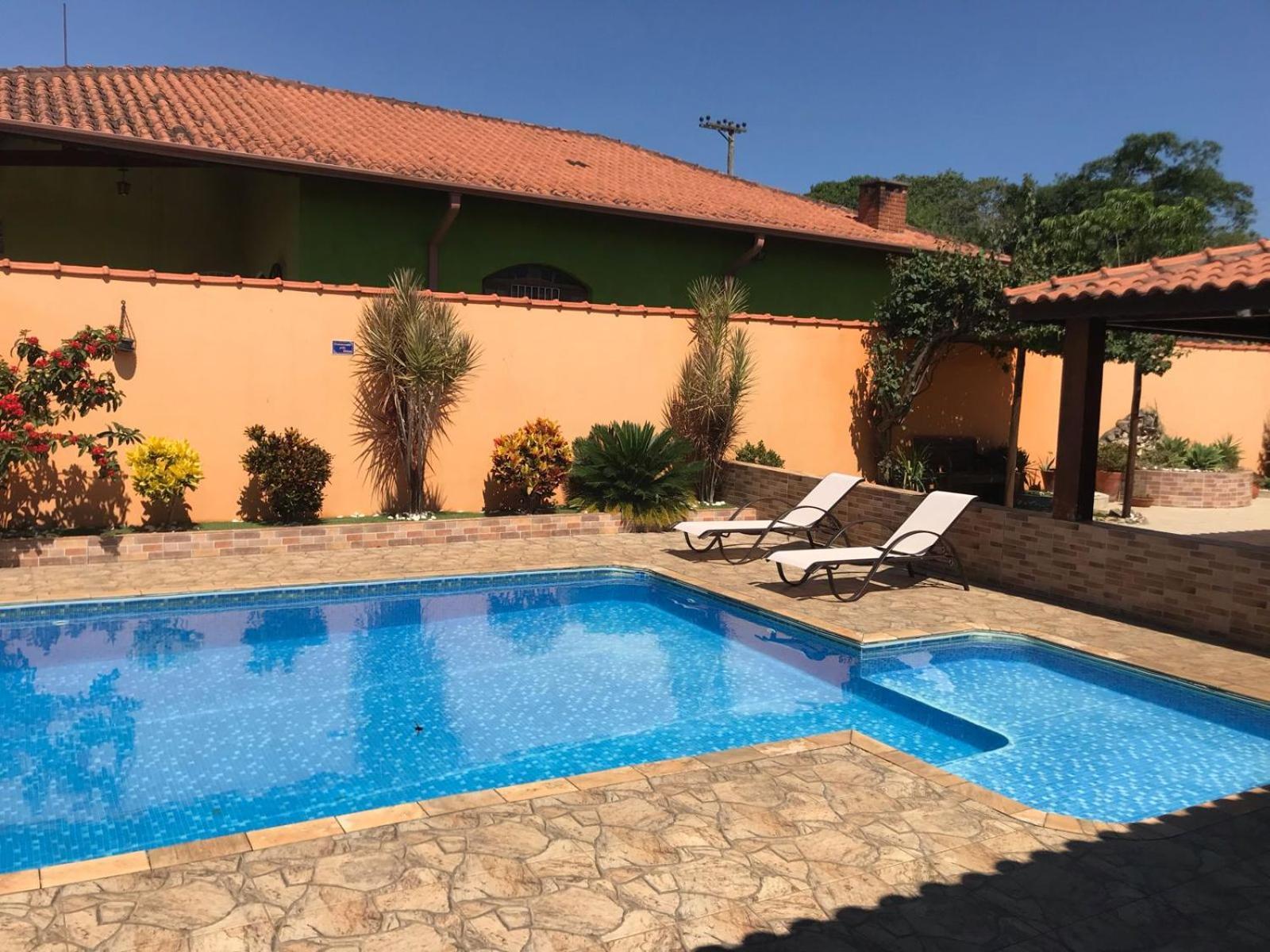 Chacara Bella Vida Com Piscina Churrasqueira Salao De Festas Fogao A Lenha Quadra アラサリグアマ エクステリア 写真